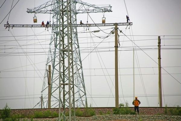 陜西電網負荷創(chuàng)歷史新高 公司全力保障電力供應